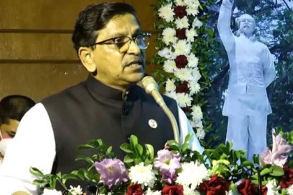 মাদরাসায় জাতীয় সংগীত গাইতে ও পতাকা উত্তোলন করতে হবে: হানিফ

