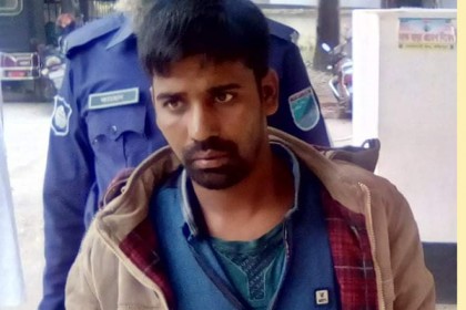 নলকূপের পানি আনতে যাওয়া গৃহবধূকে ধর্ষণ, গ্রেফতার 