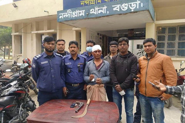 নন্দীগ্রামে কৃষকের বাড়িতে ডাকাতি, পিস্তলসহ একজন গ্রেফতার