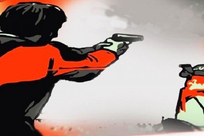 নোয়াখালীতে প্রতিপক্ষের হামলায় আওয়ামী লীগ নেতা গুলিবিদ্ধ