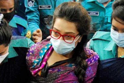 জামিন পেলেও কারাগারেই থাকতে হচ্ছে সাবরিনাকে