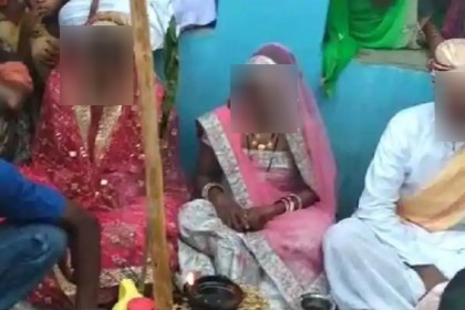 একই দিনে বিয়ের পিঁড়িতে মা ও মেয়ে