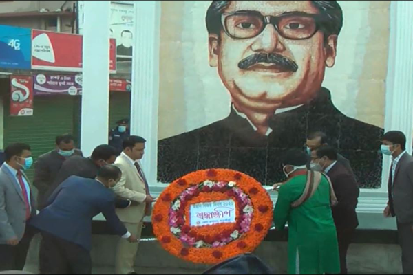সাতক্ষীরায় যথাযোগ্য মর্যাদায় মহান বিজয় দিবস উদযাপিত