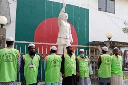 বঙ্গবন্ধুর ভাস্কর্য পাহারায় ইসলামী আন্দোলন