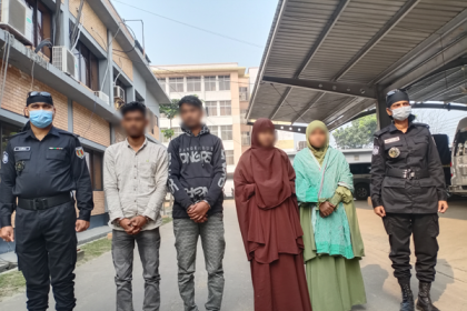 হাতের কব্জি কেটে ছিনতাই; র‍্যাবের হাতে গ্রেফতার ৪