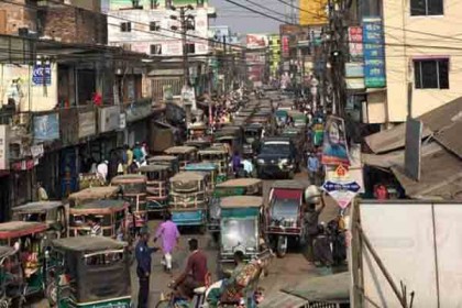 নেত্রকোনায় অসহনীয় যানজট, ভোগান্তিতে যাত্রীরা