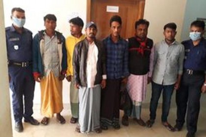 চকরিয়ায় পরোয়ানাভুক্ত ৮ আসামি গ্রেফতার