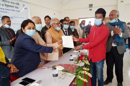 ডিমলায় সরকারী টেকনিক্যাল
স্কুল ও কলেজে ভর্তির উদ্বোধন