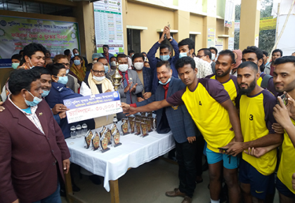 পুলিশ সুপার কাপ আন্তঃউপজেলা ভলিবল টুর্নামেন্টে মির্জাপুর চ্যাম্পিয়ন
