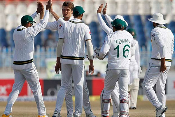 পাকিস্তান শিবিরে ইনজুরির হানা, প্রথম টেস্টে নেই বাবর-ইমাম