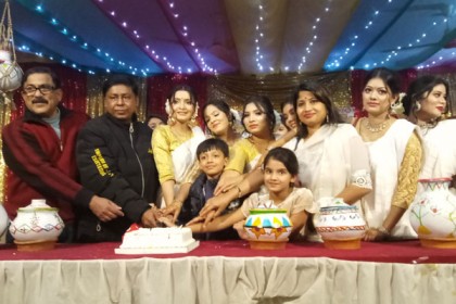 দিনাজপুরে বর্ণিল পিঠা উৎসব