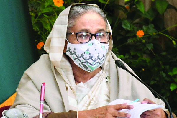 স্বাস্থ্যবিধি মেনে চলতে কঠোর পদক্ষেপ নেওয়ার নির্দেশ প্রধানমন্ত্রীর