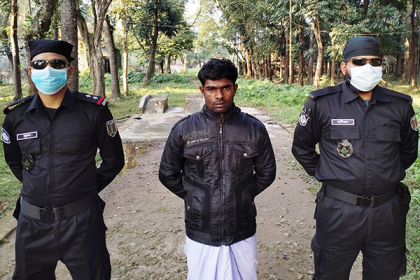 কিশোরগঞ্জে ইয়াবাসহ মাদক ব্যবসায়ী আটক