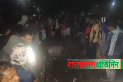 নেত্রকোনায় ট্রেনে কাটা পড়ে বাক প্রতিবন্ধী নিহত 