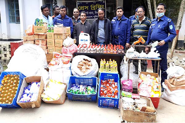 ঘোড়াঘাটে ভেজাল ওষুধ ও নকল পণ্যসহ দুই ভাই গ্রেফতার