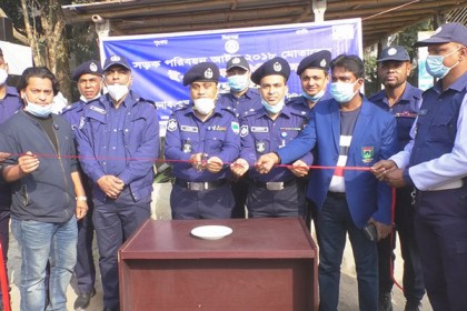 ই-ট্রাফিক যুগে প্রবেশ করলো কুষ্টিয়া পুলিশ