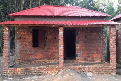 ঝিনাইগাতীতে পাকা ঘর পাচ্ছে ৫০ ভূমিহীন পরিবার