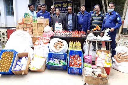 ঘোড়াঘাটে ভেজাল ওষুধ ও নকল পণ্যসহ দুই ভাই গ্রেফতার