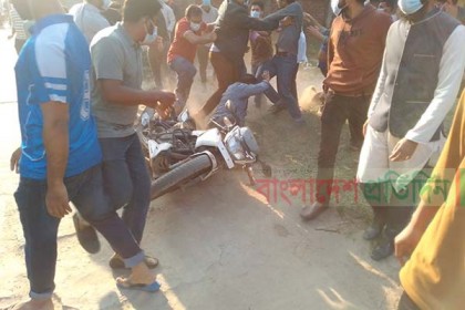 রোগী মৃত্যুর ঘটনার জেরে স্বজন ও চিকিৎসকদের সংঘর্ষ, আহত ৫