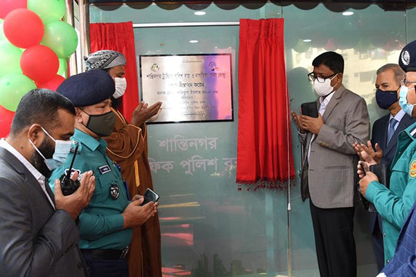 ফ্লাইওভারের নিচে 'পুলিশ বক্স-সেবা কেন্দ্র' বসাতে চায় ডিএমপি