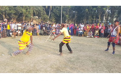 ঝিনাইদহে অনুষ্ঠিত হল গ্রাম বাংলার ঐতিহ্যবাহী লাঠিখেলা