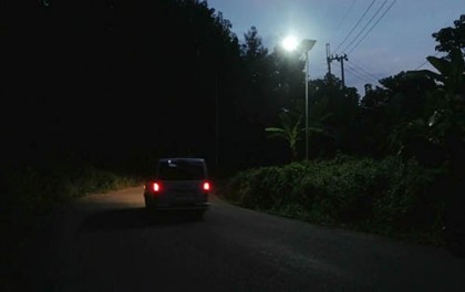 পাহাড়ি পথে সোলারে জ্বলছে বাতি, কমছে দুর্ঘটনা