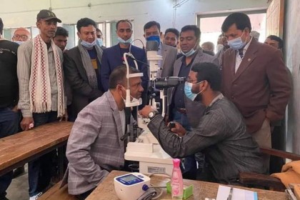নাটোরে দিনব্যাপী ফ্রি মেডিকেল ক্যাম্প 