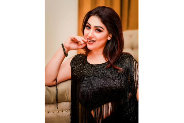 স্বামীর নামের জায়গায় শাকিবের নাম লিখলেন অপু বিশ্বাস!