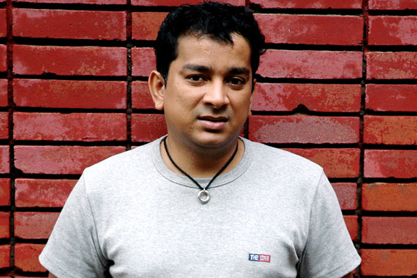 যৌতুক হিসেবে স্ত্রীর কাছে ১০ লাখ টাকা দাবি করেন ইমন