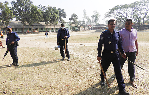 নন্দীগ্রামে বিদ্যালয়ের এডহক কমিটি নিয়ে সংঘর্ষে আহত ৩ 