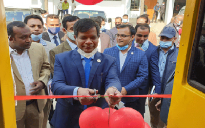 নতুন বাস পেল নাটোর কালেক্টরেট পাবলিক স্কুল এন্ড কলেজের শিক্ষার্থীরা