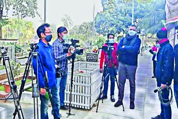 সৈয়দ আশরাফের মৃত্যুবার্ষিকীতে কর্মসূচি ছিল না আওয়ামী লীগের
