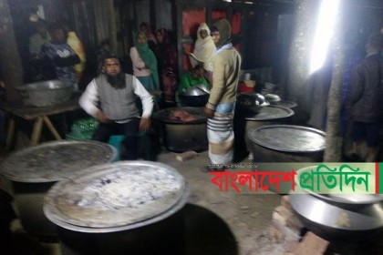 বরিশালে বৌভাতে মাংস কম দেওয়া নিয়ে সংঘর্ষ, বরের চাচা নিহত!