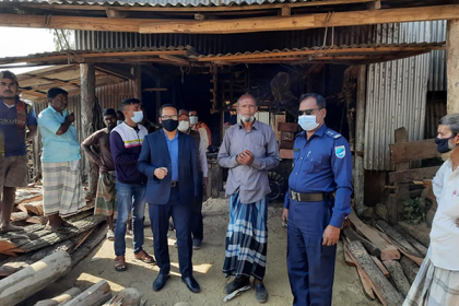 মির্জাপুরে ৪ অবৈধ করাতকল ব্যবসায়ীকে জরিমানা