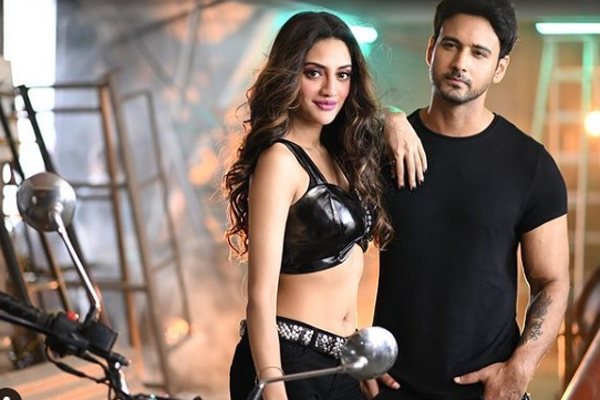 সহশিল্পী যশের প্রেমে নুসরাত, গুঞ্জন টলিউডে