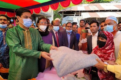 ‘বঙ্গবন্ধুর সোনার বাংলার স্বপ্ন শেখ হাসিনার নেতৃত্বে বাস্তবায়ন হচ্ছে’    