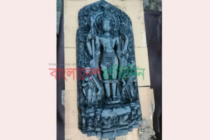 নদী খননের সময় পাওয়া গেল ১১০ কেজির কষ্টি পাথরের মূর্তি