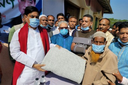 ‘জীবন ও জীবিকা রক্ষায় শেখ হাসিনা বিশ্বে রোল মডেল’