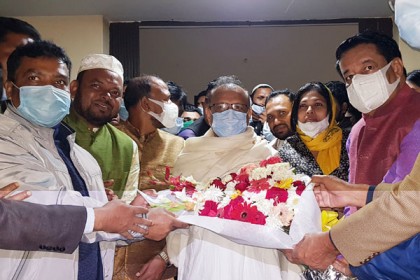 কেউ ভুলের ঊর্ধ্বে নয়, তা শুধরে কাজ করতে হবে: স্থানীয় সরকারমন্ত্রী


