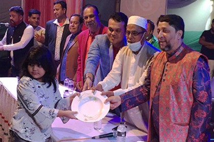 মুজিববর্ষ উপলক্ষে সিদ্ধিরগঞ্জে ক্রীড়া প্রতিযোগিতার পুরস্কার বিতরণ 

