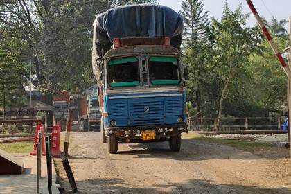 চাল আমদানির প্রভাবে কমেছে ধান ও চালের দাম
