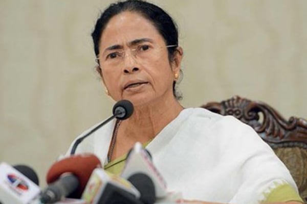 
বিনামূল্যে করোনা ভ্যাকসিন দেওয়া হবে, ঘোষণা মমতার
