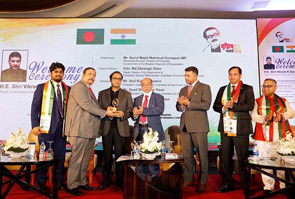 দোরাইস্বামীকে সংবর্ধনা দিল আইআইসিসিআই, বসুন্ধরা এমডি পেলেন বেস্ট একসিলেন্স অ্যাওয়ার্ড