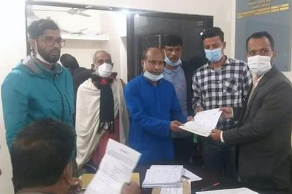 নগরকান্দা পৌর নির্বাচনে মেয়র পদে স্বতন্ত্র প্রার্থী 
তুহিনের মনোনয়নপত্র দাখিল
