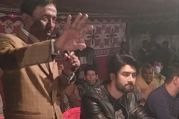 চিত্রনায়ক রোশানের বাবা আওয়ামী লীগ নেতা নুরুল হকের ওপর অতর্কিত হামলা