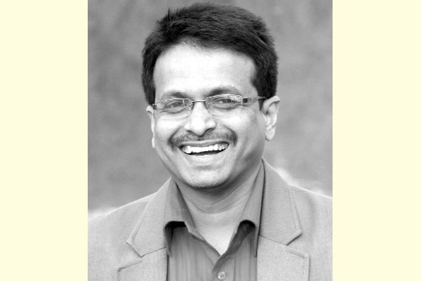ছোট ভাইয়ের আবদারটি অন্তত রাখুন