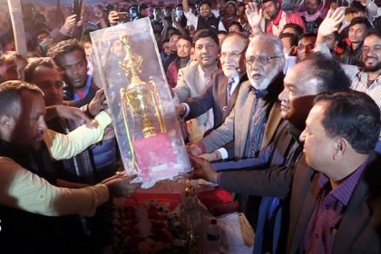 কসবায় ব্যাডমিন্টন টুর্নামেন্টের ফাইনাল খেলা অনুষ্ঠিত