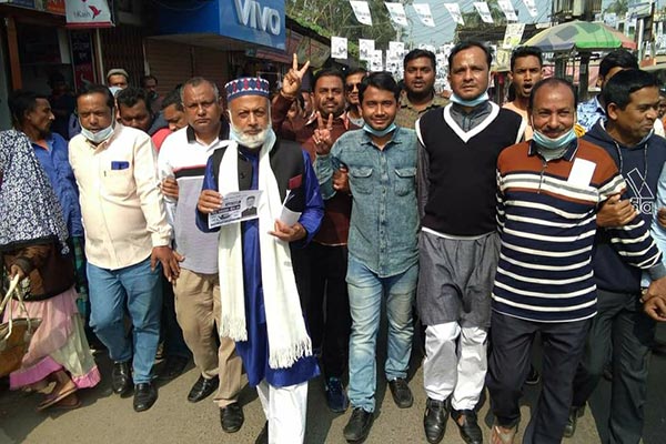 নলছিটিতে নৌকার প্রার্থীর পথসভা