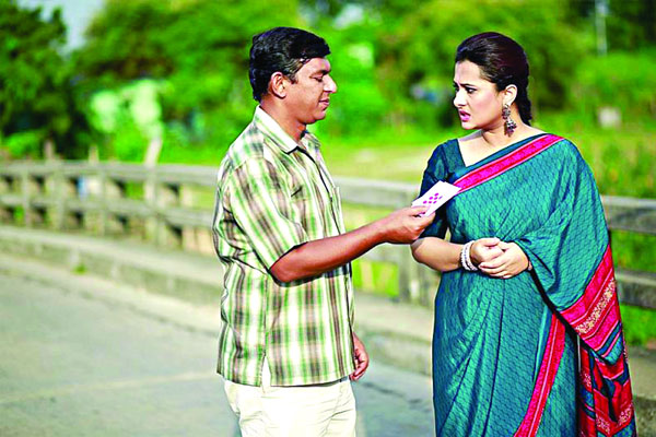 চঞ্চল-পূর্ণিমার ‘মুন্সিগিরি’