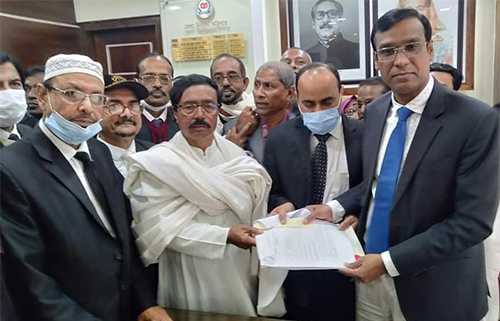 বাগেরহাটে মেয়র পদে আওয়ামী লীগ ও বিএনপি প্রার্থীর মনোনয়নপত্র জমা